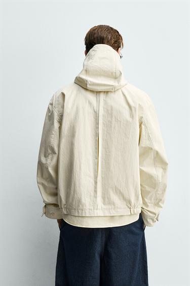 PARKA TECHNIQUE COURTE À CAPUCHE - Écru de Zara - Image 2