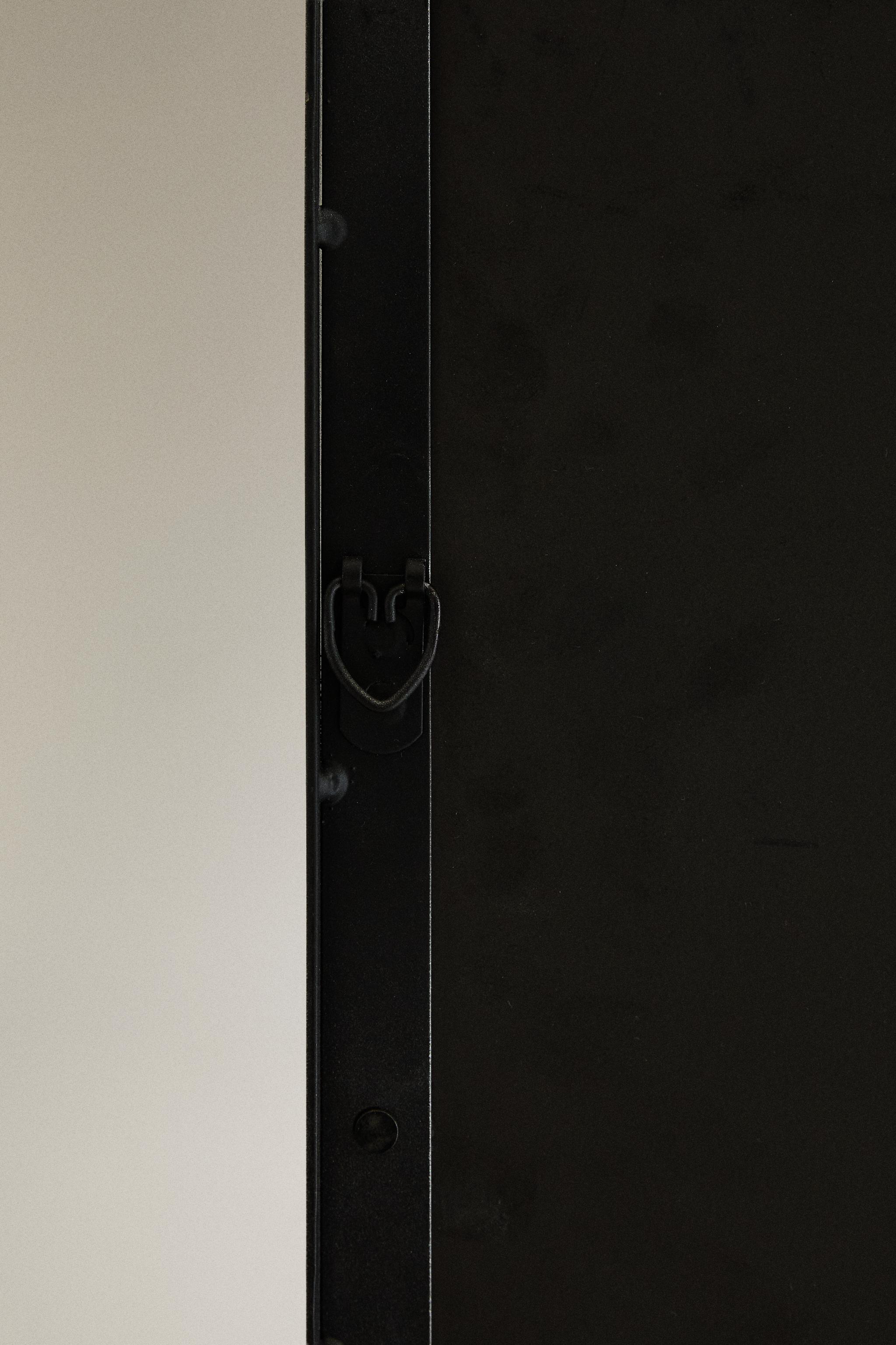 MIROIR SUR PIED CADRE ARGENTÉ