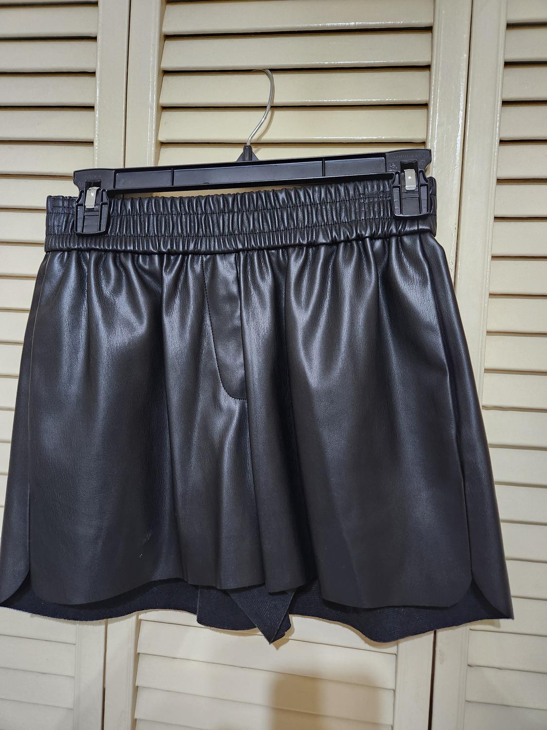 FAUX LEATHER BOXER SHORTS