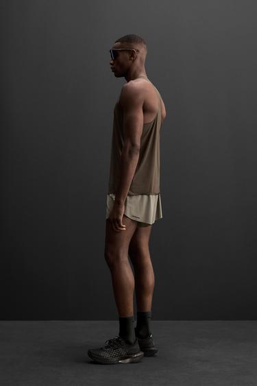 DÉBARDEUR TANK TECHNIQUE LÉGER - Marron foncé de Zara - Image 3