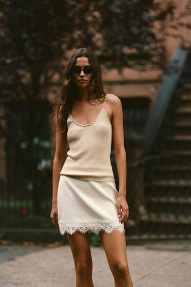 FALDA PANTALÓN BAJO ENCAJE - Crudo de Zara