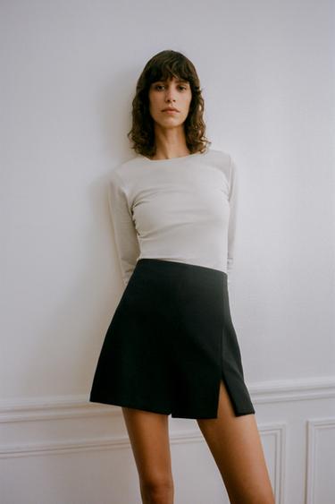 FALDA PANTALÓN BAJO ABERTURA - Negro de Zara