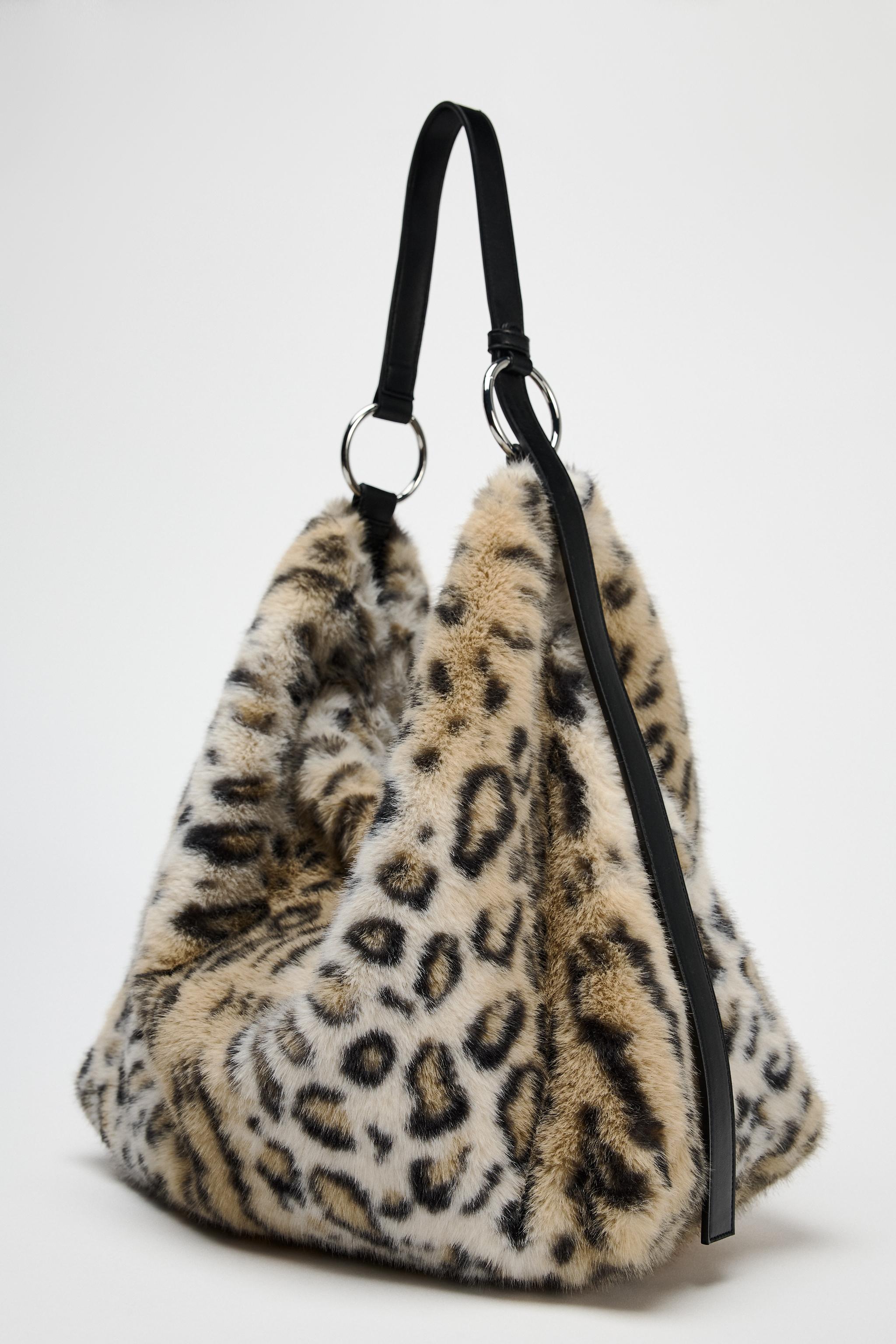 ANIMAL PRINT SHEEPSKIN TOTE BAG