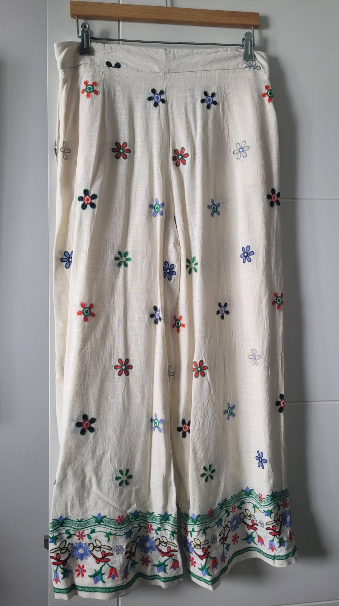 CULOTTES WITH FLORAL EMBROIDERY - Image 5