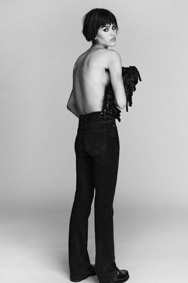 JEANS ZW COLLECTION BOOTCUT TIRO MEDIO CONTOUR - Negro de Zara