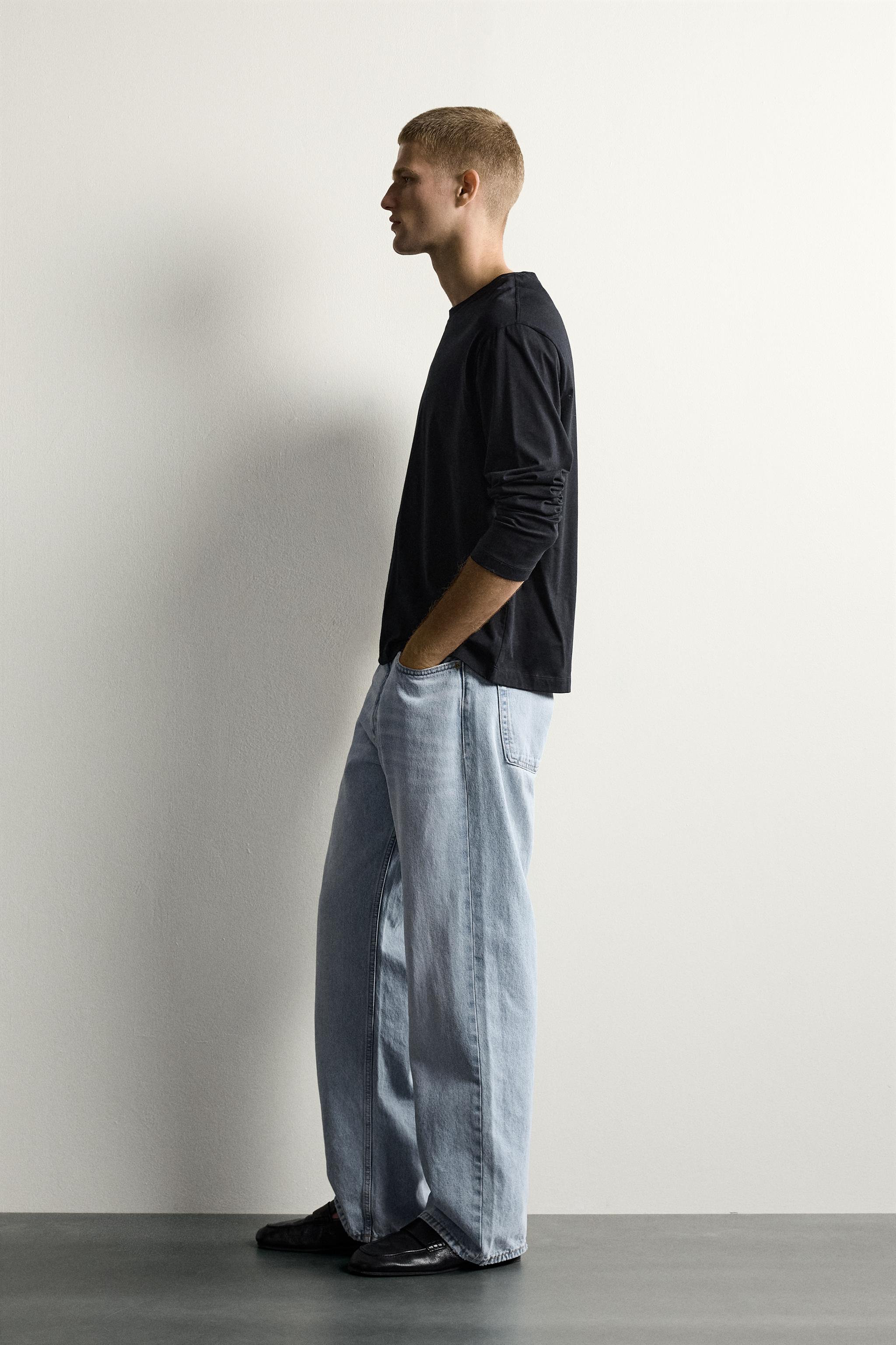 LOOSE FIT JEANS