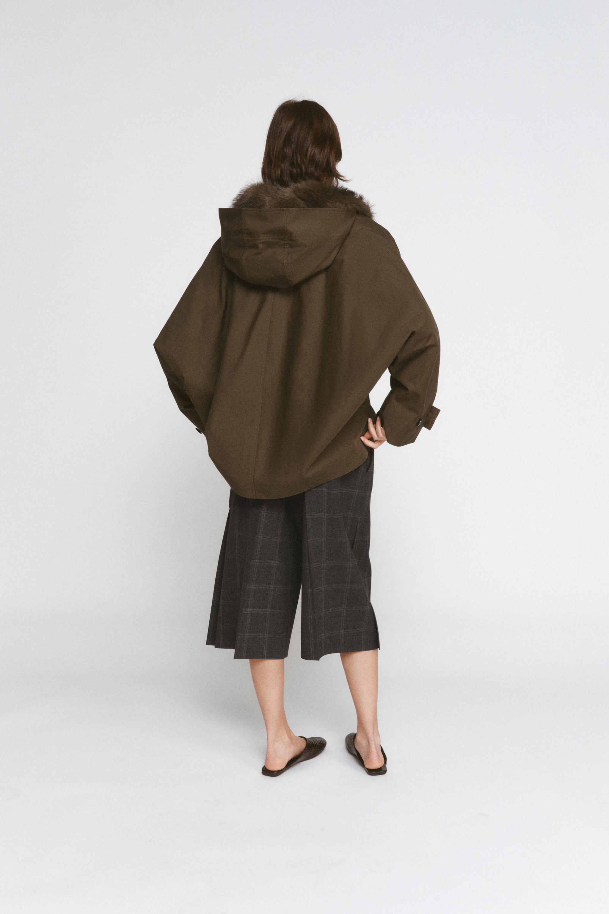 SHORT TRENCH COAT WITH FAUX FUR COLLAR ZW COLLECTION