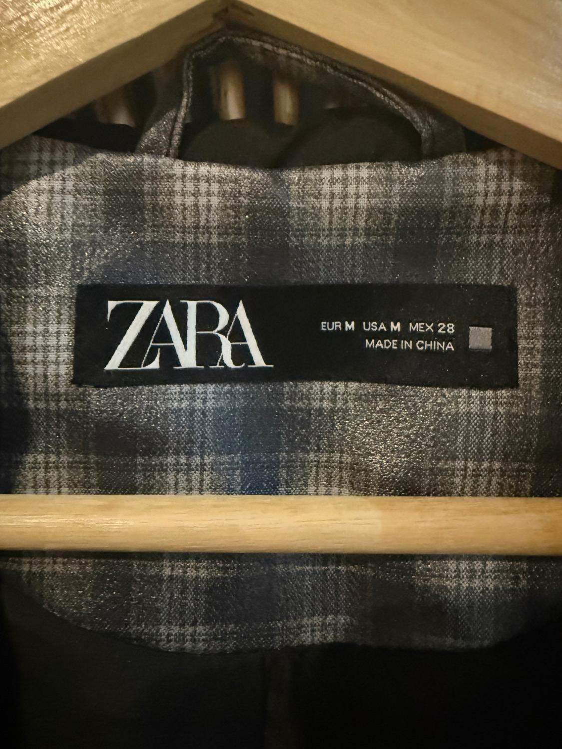 RUBBERISED RAINCOAT - Image 4