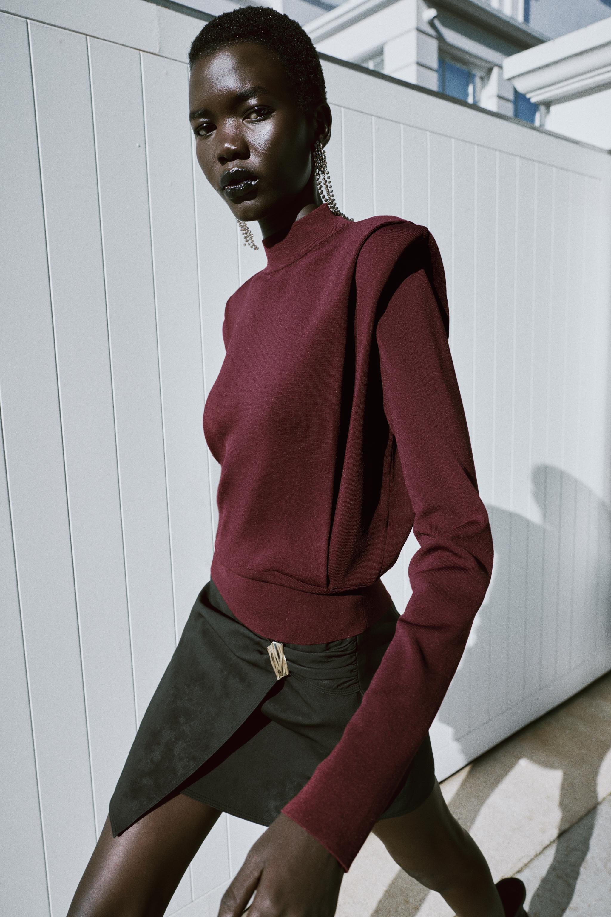 SHOULDER PAD KNIT SWEATER
