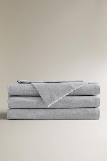 BORDDUG MED BØLGEKANT - grå fra Zara - Billede 0