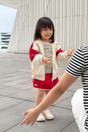 STRIPED RIBBED T-SHIRT - striped by Zara