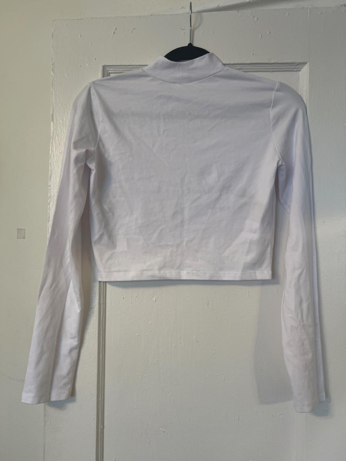 CROP MOCK NECK TSHIRT - Image 2