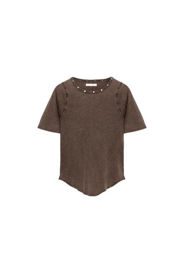 CAMISETA TACHAS - Tostado de Zara