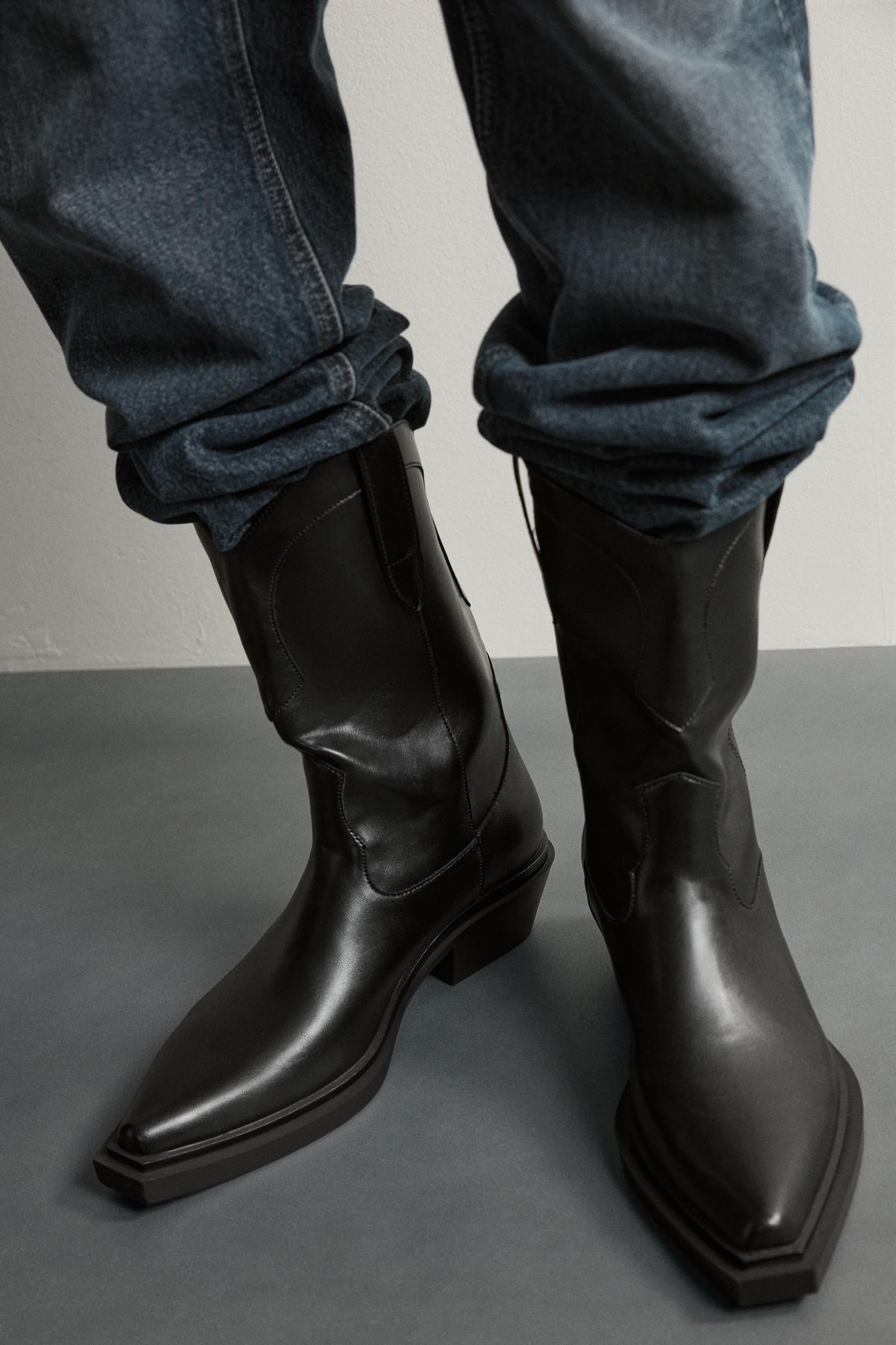 COWBOY BOOTS