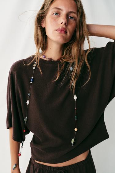 توب ريفي بأكمام قصيرة - بني داكن الخاص بـ Zara