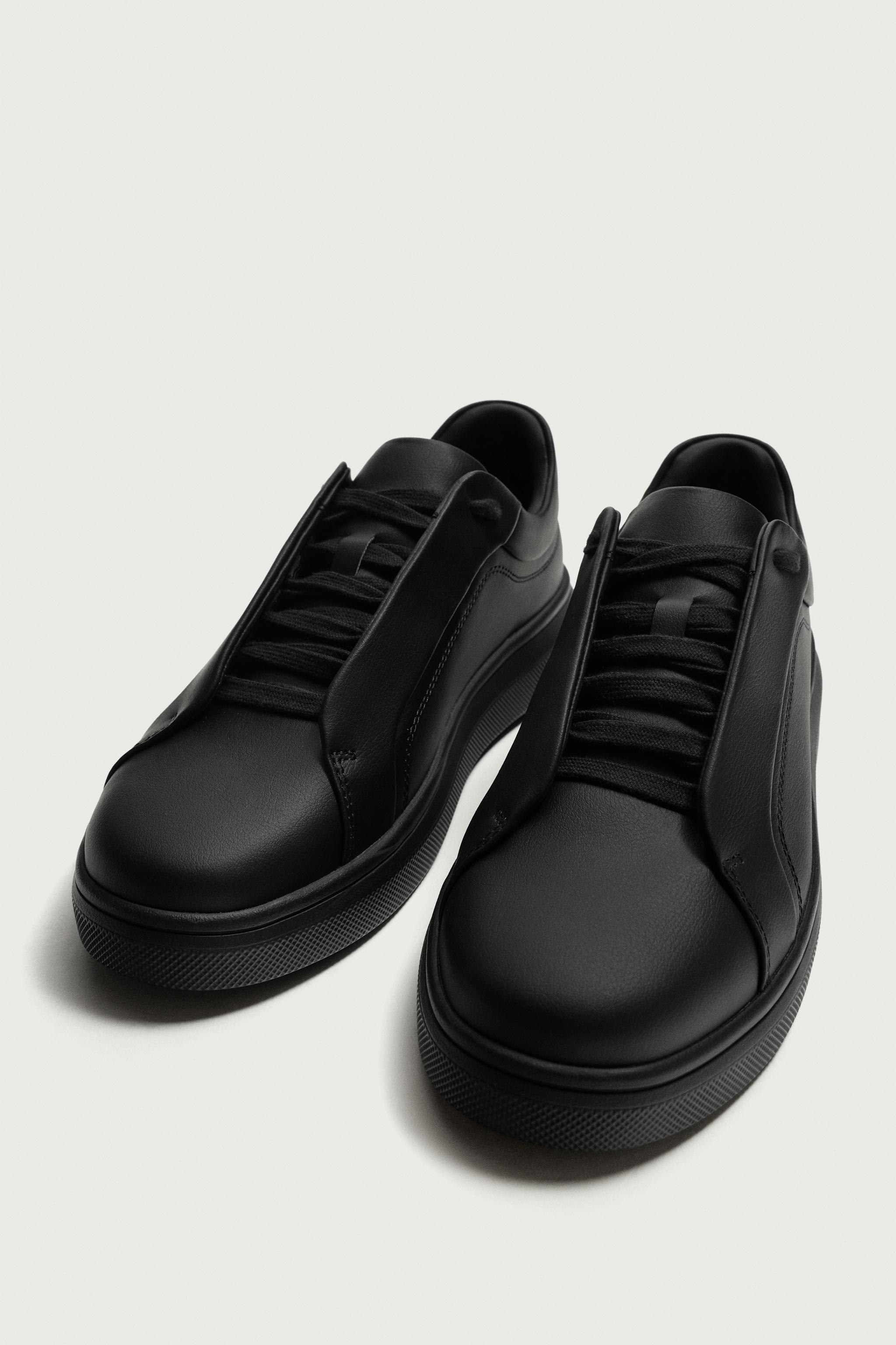 CHUNKY SNEAKERS