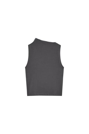 SLEEVELESS TOP