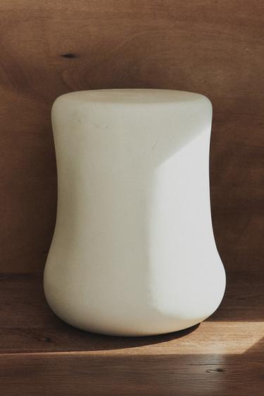 PAPIER-MÂCHÉ SIDE TABLE - Light grey by Zara