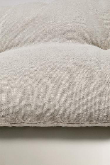 LONG LINEN CUSHION - Light beige by Zara