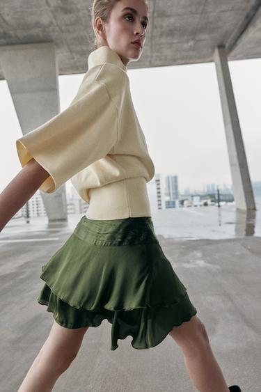 MINI JUPE SATINÉE À VOLANTS - Vert olive de Zara - Image 2