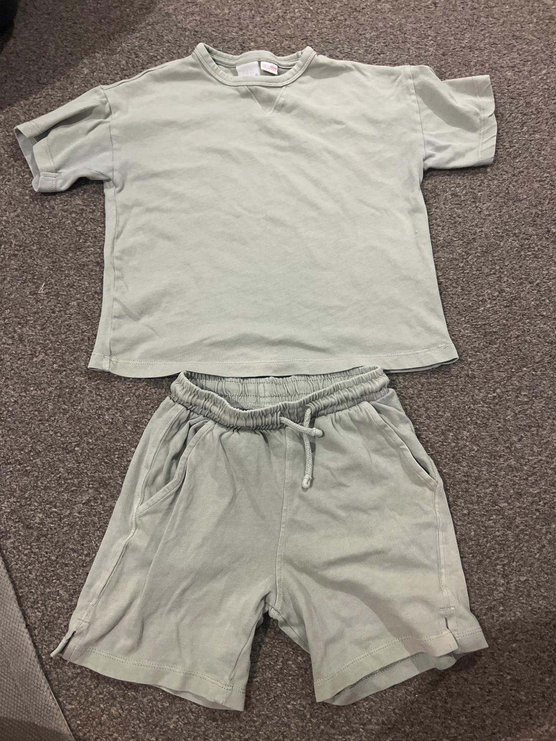 PLAIN T-SHIRT AND BERMUDA JOGGING SET - Image 3