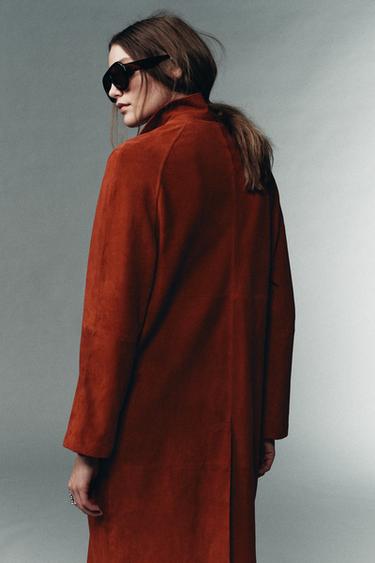 MANTEAU EN CUIR DAIM 100% ÉDITION LIMITÉE - Rouge de Zara - Image 2