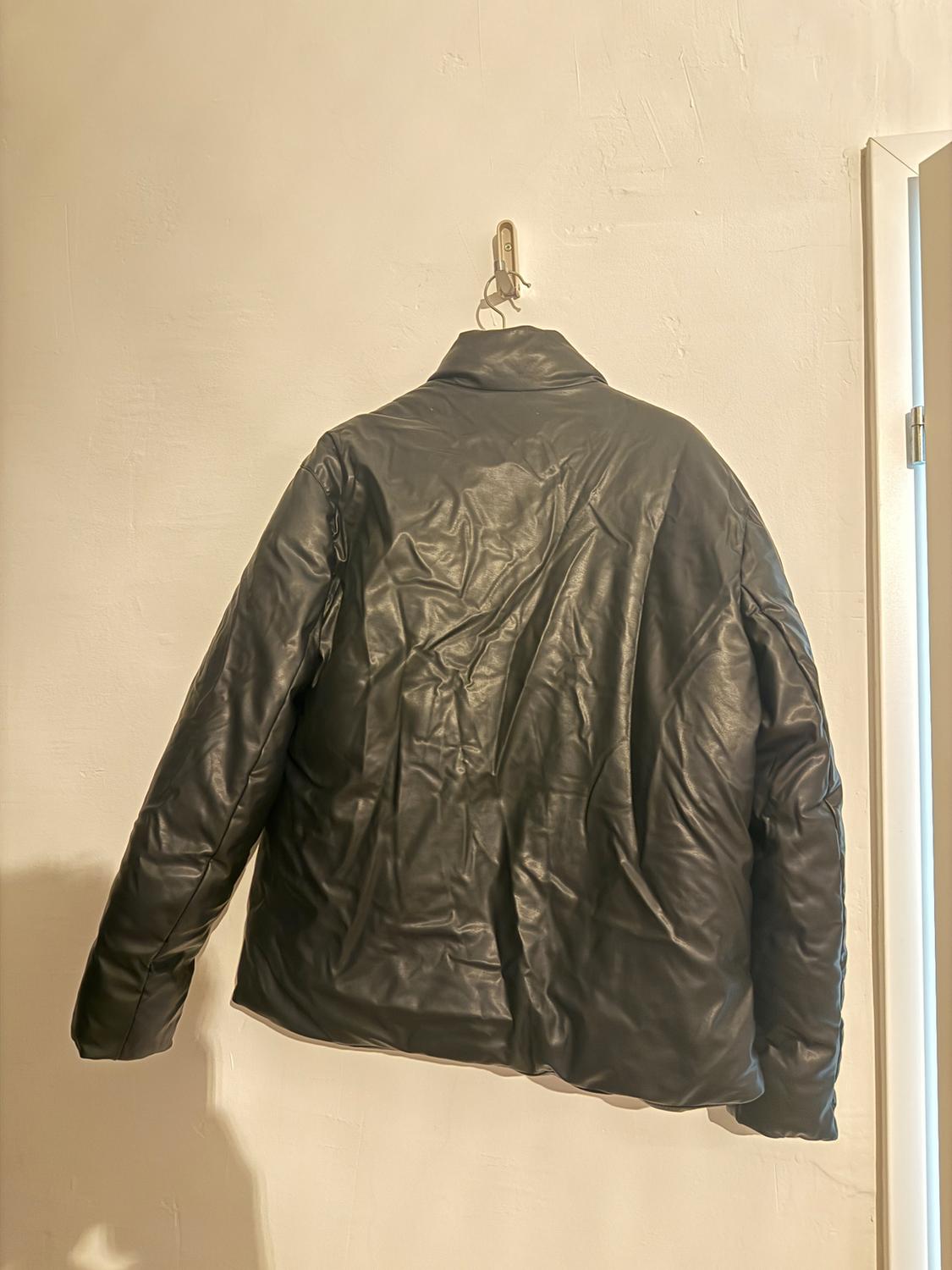 PUFFER JACKET ΜΕ ΕΦΕ ΔΕΡΜΑΤΟΣ - Image 3