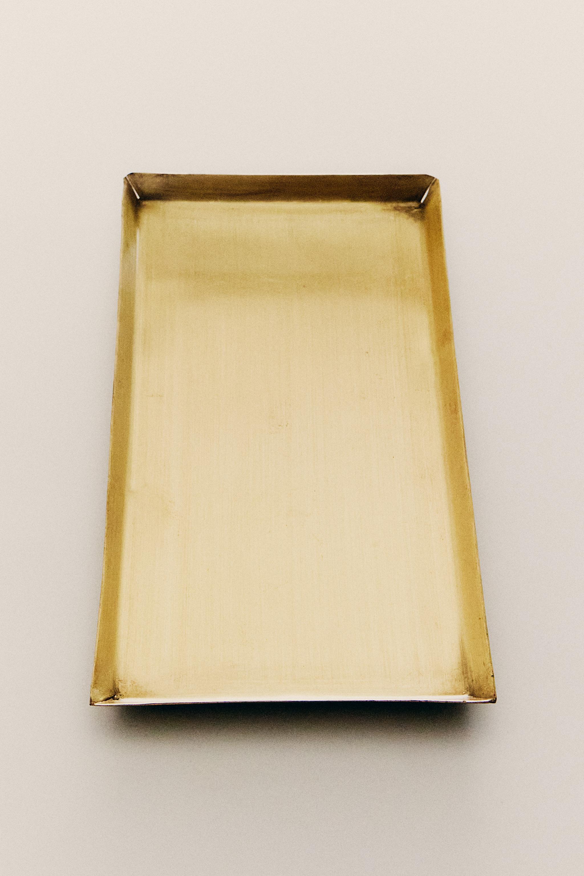 DECORATIVE BRASS TRAY