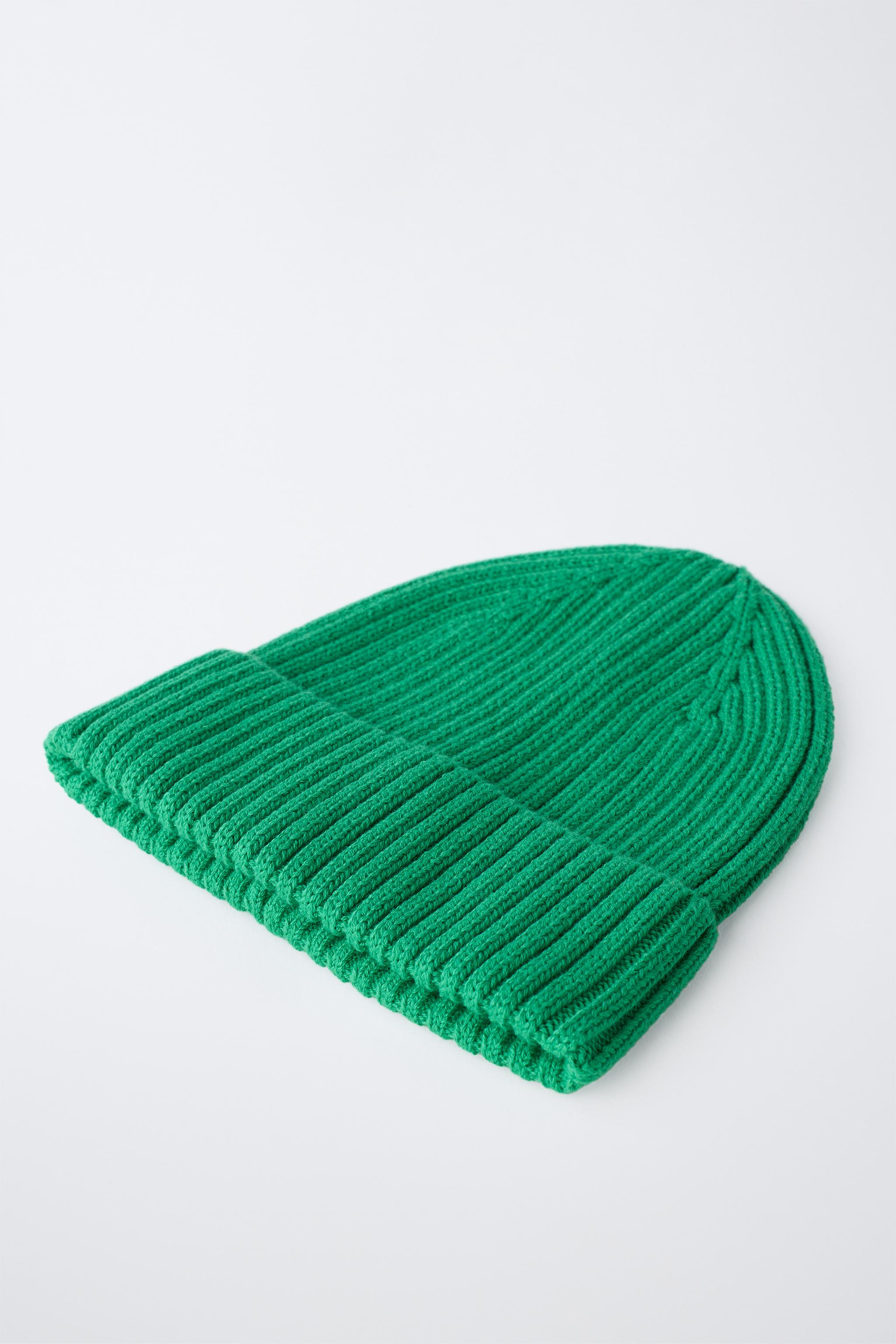 KNIT HAT — Green