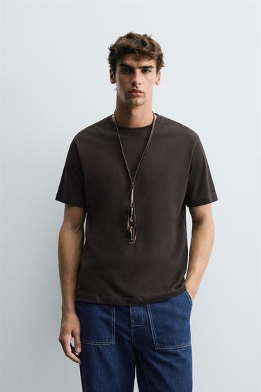 BASIC MEDIUM WEIGHT T-SHIRT - Dark brown by Zara
