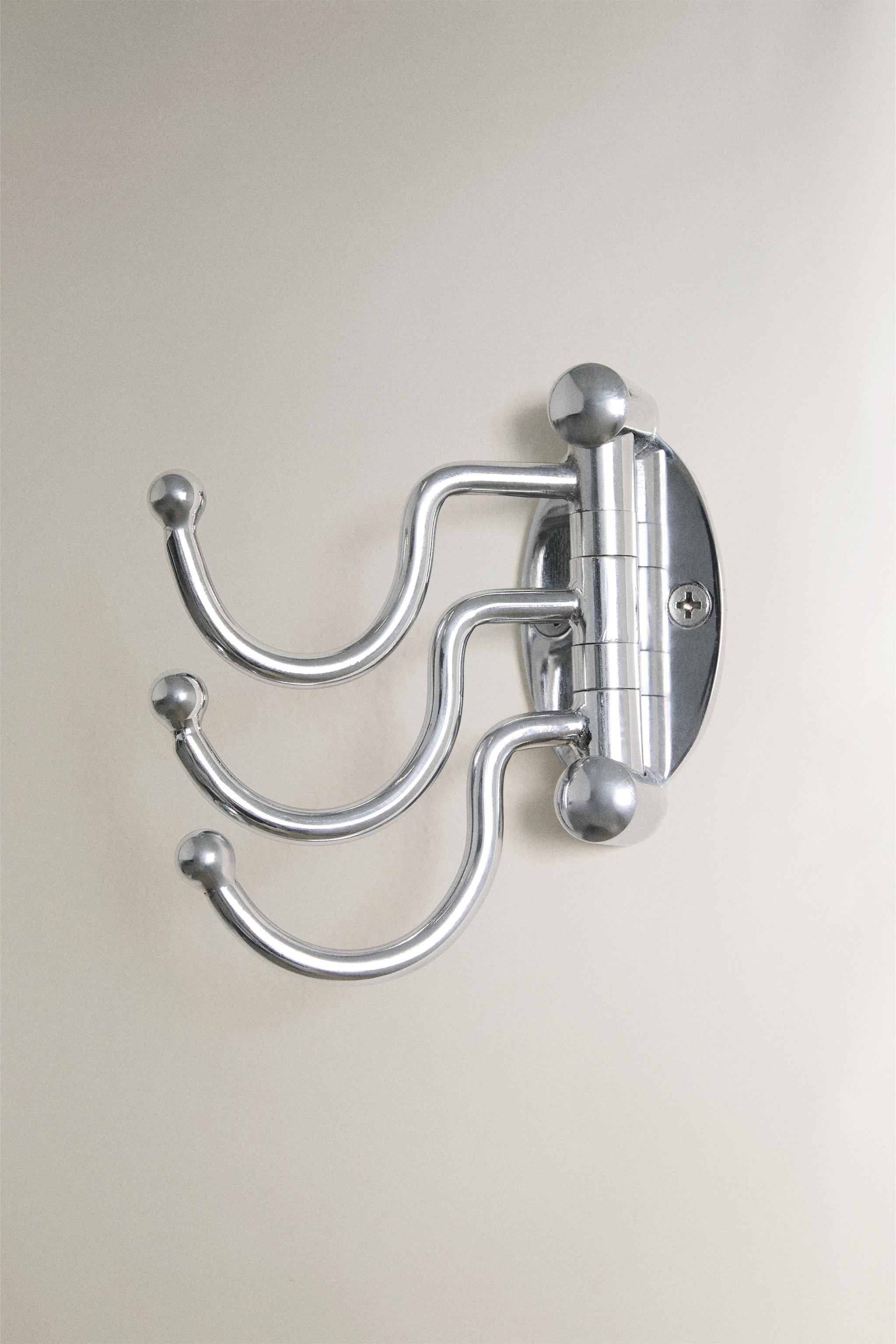 MULTI-WAY TRIPLE METAL HOOK — Silver
