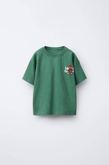 CAMISETA OSO BORDADO  - Verde de Zara - Imagen 0