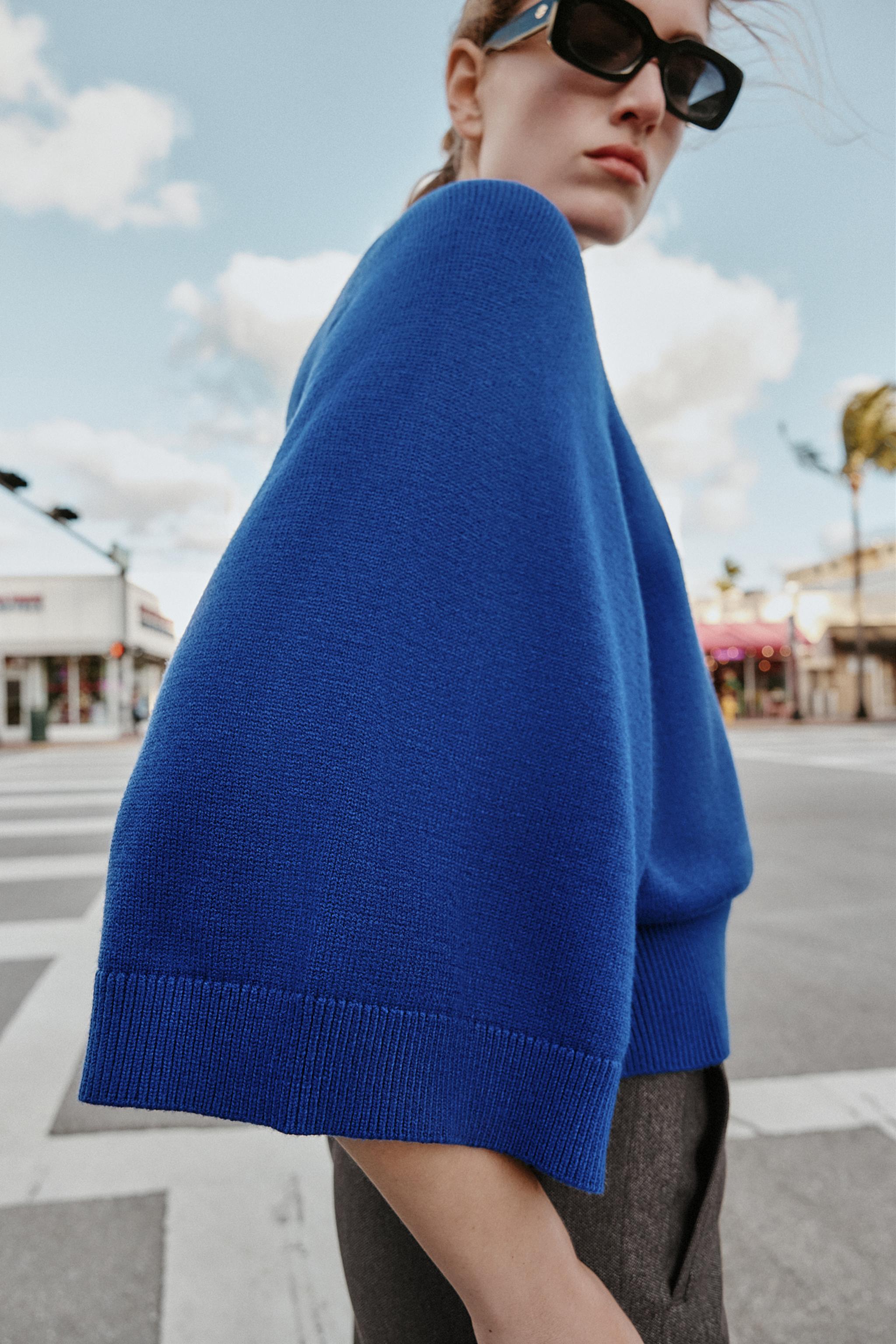 KNIT JUMPER WITH WIDE SLEEVES