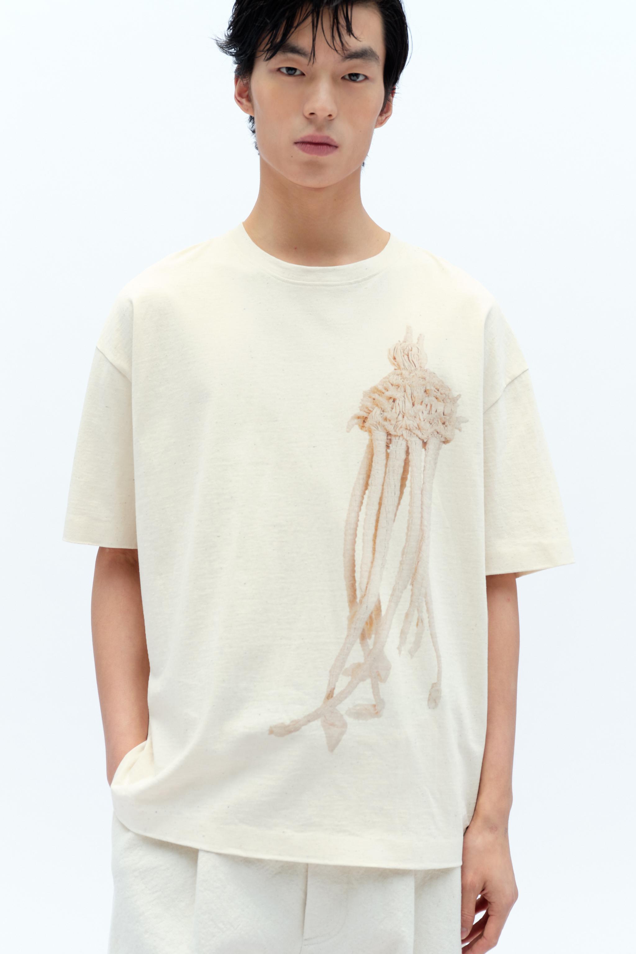 ZARA クラゲ Ｔシャツ X FANGLU LIN 5644/243 クラゲ Tシャツ X FANGLU LIN - ベージュ | ZARA Japan / 日本