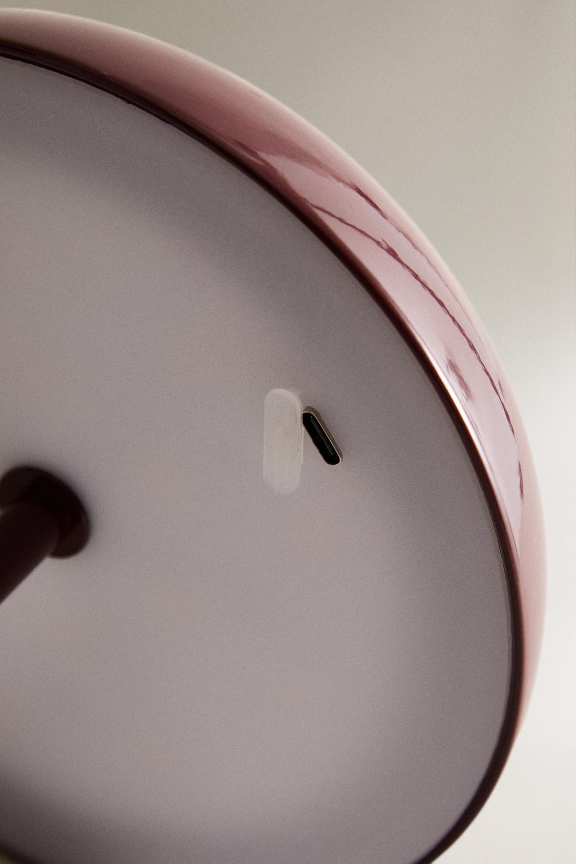 MONOCHROME TOUCH TABLE LAMP