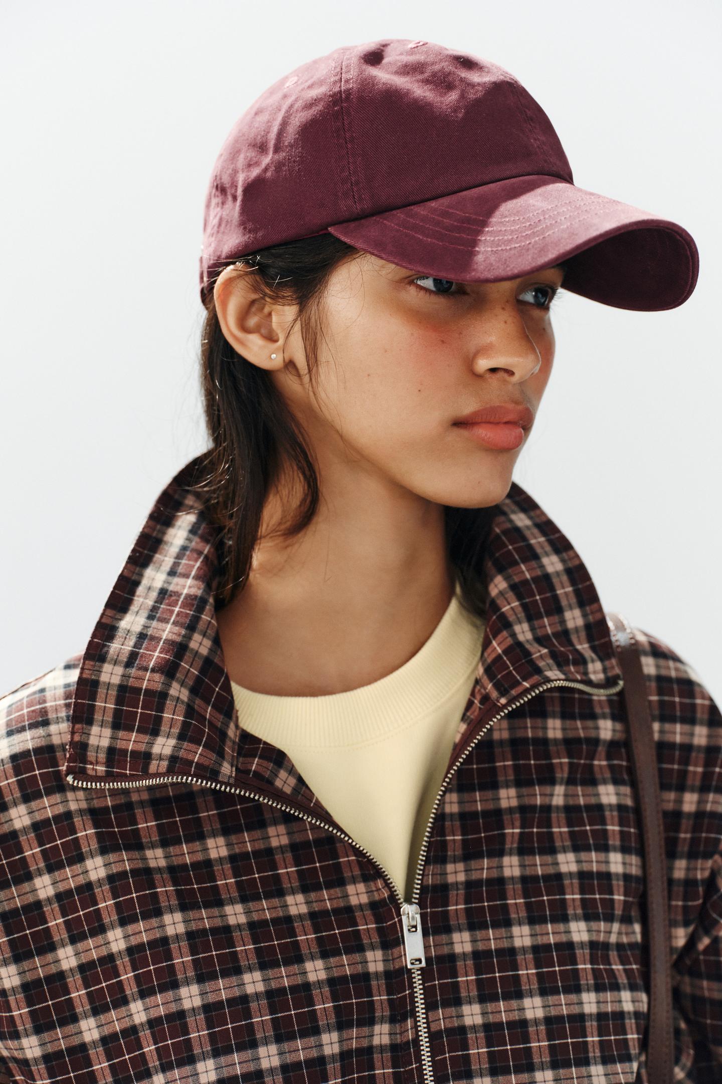 Женская кепка Zara Plain Twill, цвет: Тёмно-бордовый