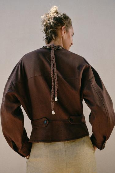 GILET CROISÉ AVEC LIN - Marron chocolat de Zara - Image 6