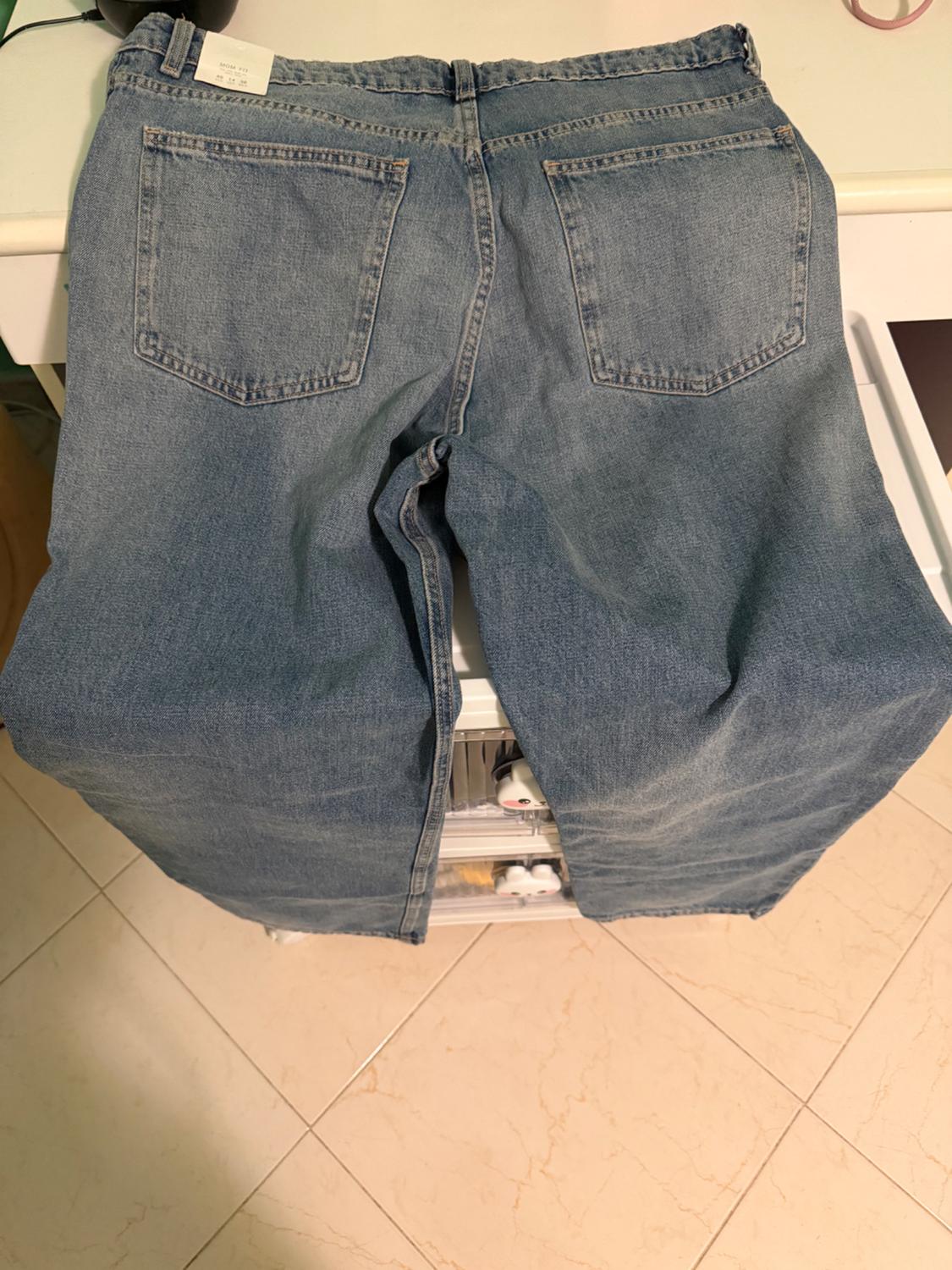 TRF MOM FIT HIGH-WAIST JEANS - Image 2