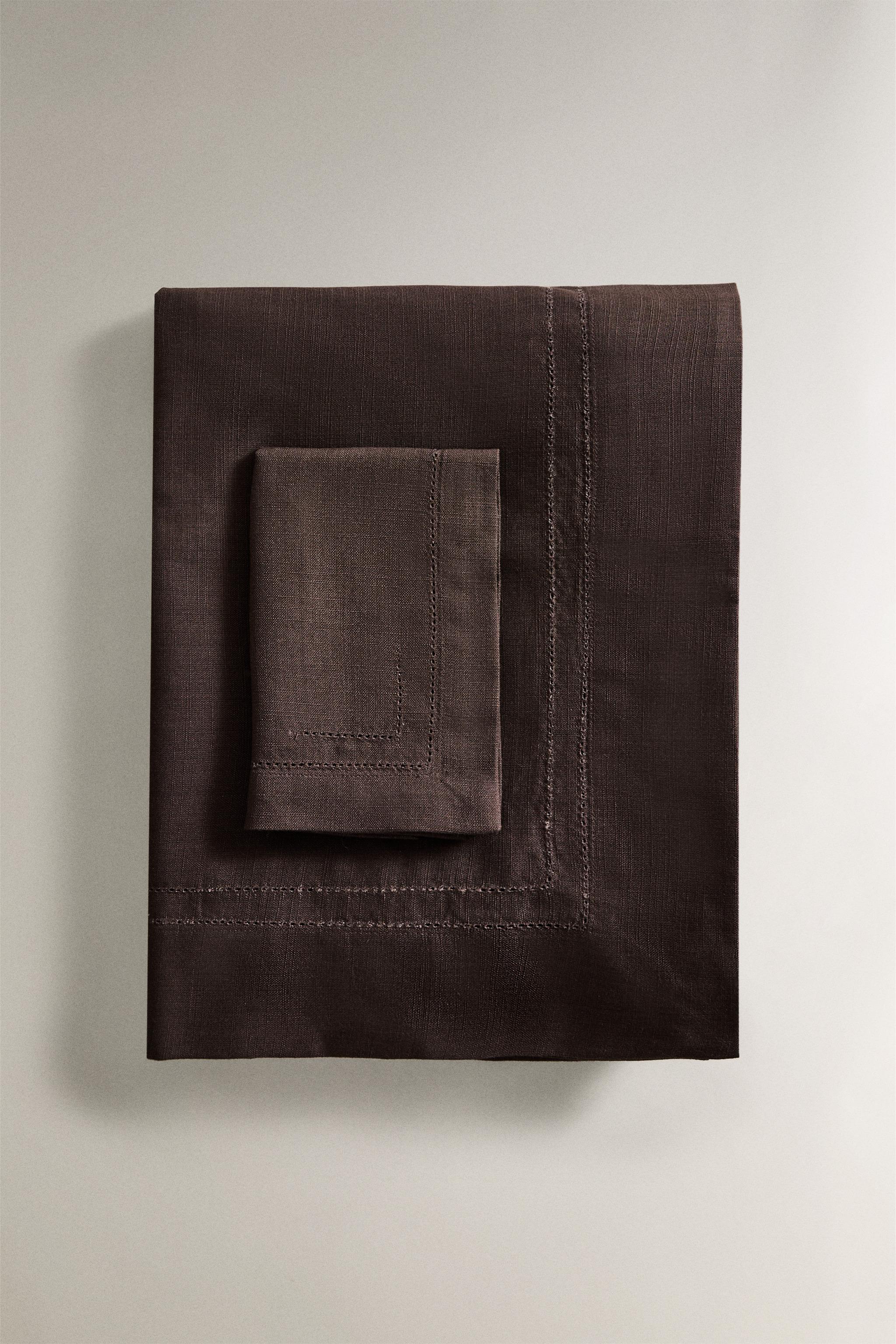 HEMSTITCHED COTTON TABLECLOTH