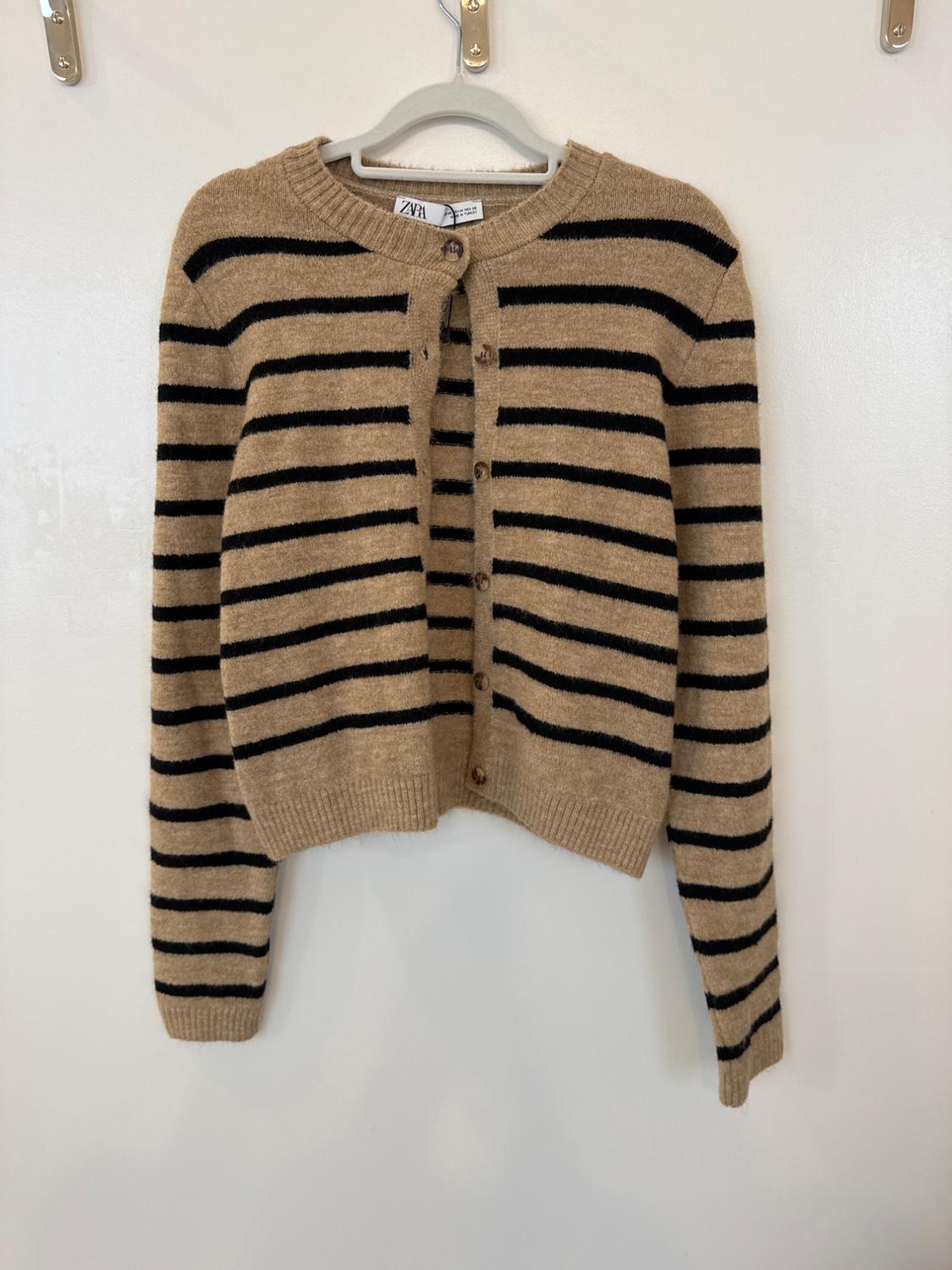 STRIPED KNIT CARDIGAN