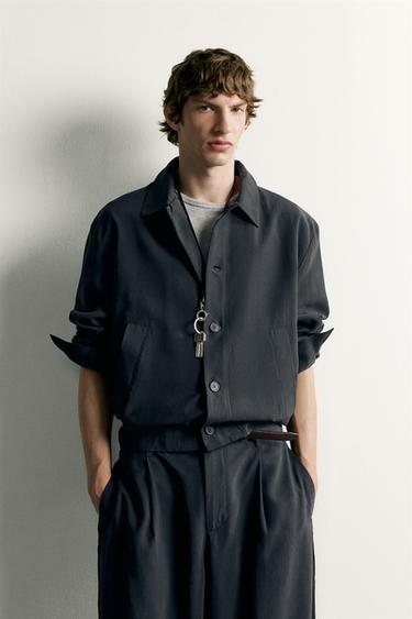 SOBRECAMISA FLUIDA BOXY FIT - Negro de Zara