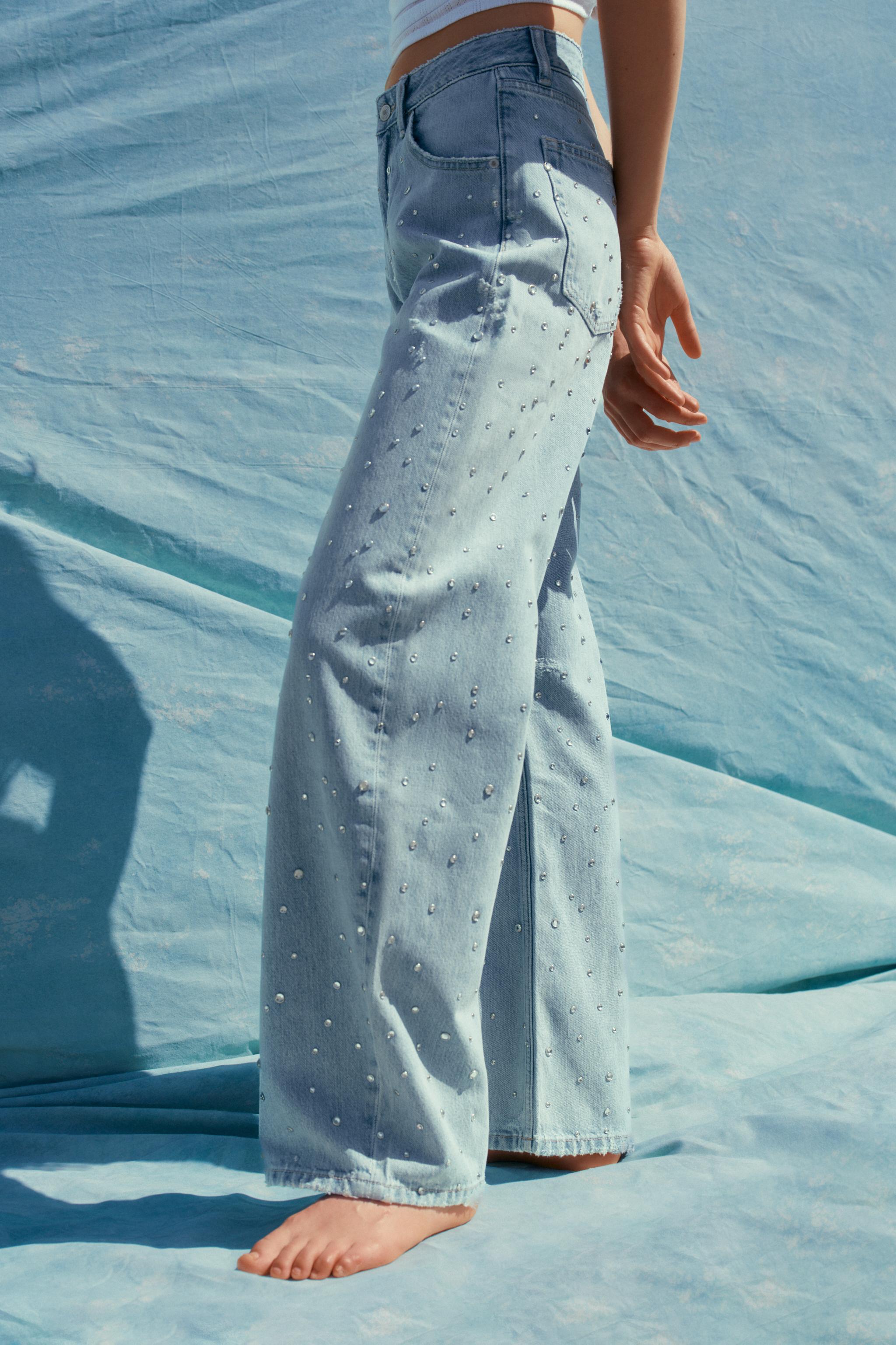 【ZARA】TRF CURVED ハイウエストジーンズ JEANS TRF CURVED STRASS ハイウエスト - ライトブルー | ZARA