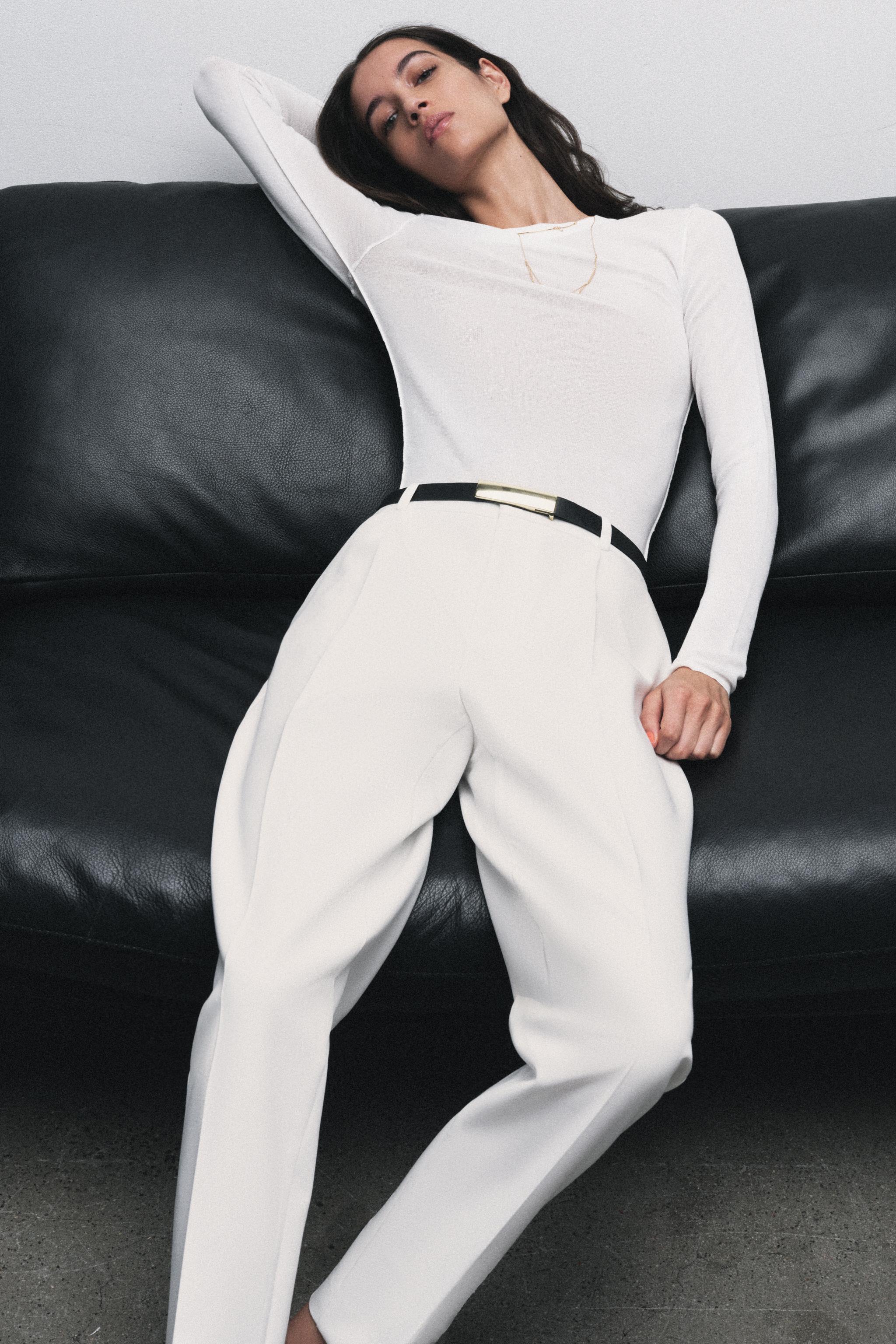 BELTED ANKLE PANTS