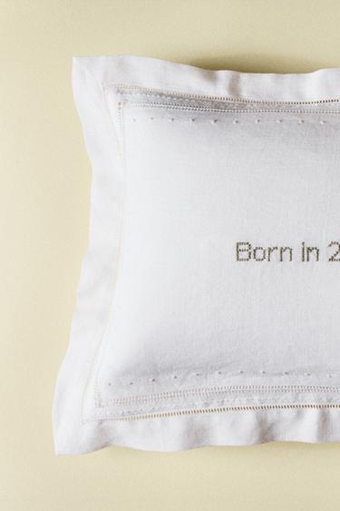 Zara CHILDREN'S "BORN IN 2025” THROW PILLOW COVER - Oyster-white