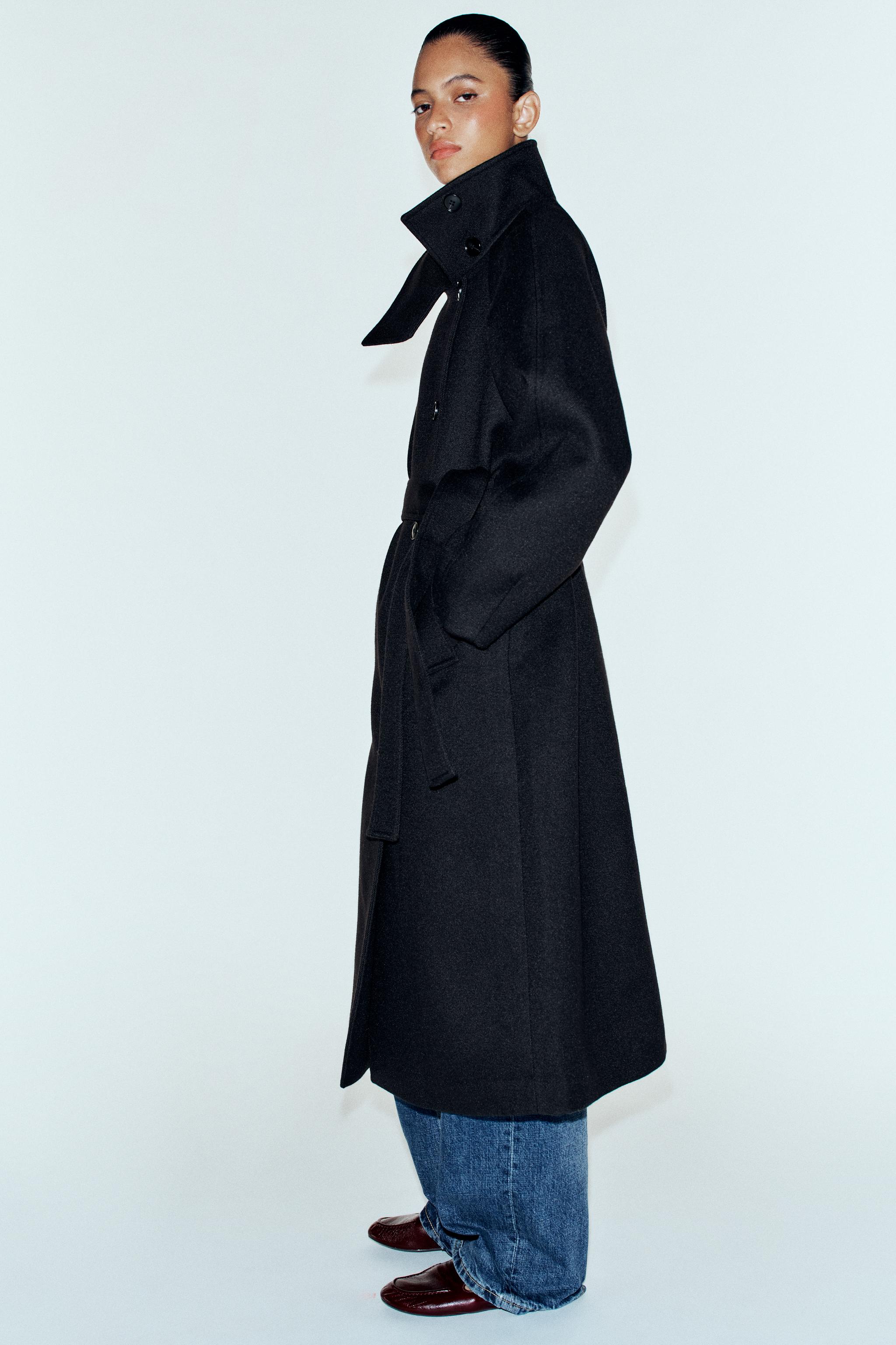 HIGH-NECK BELTED COAT