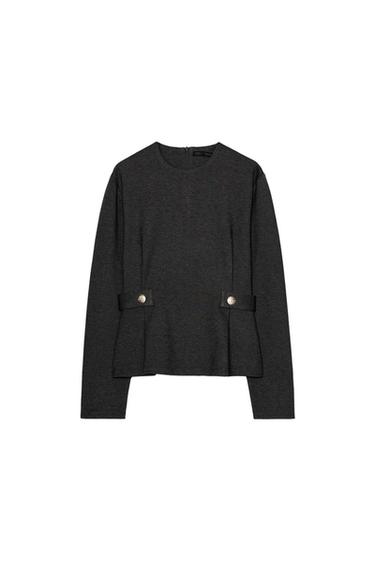 TOP SARGA BOTONES - Gris oscuro de Zara