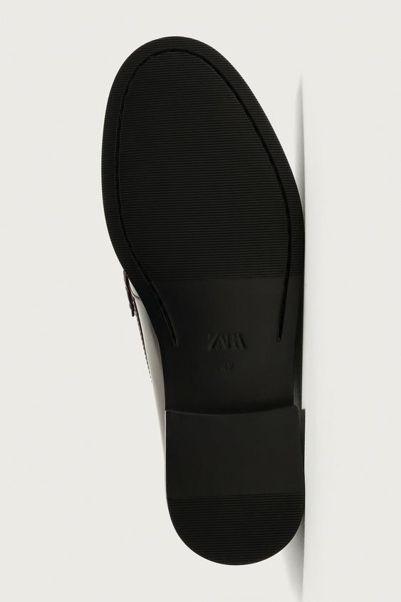 MOCASSINS EN CUIR À MASQUE - Bordeaux de Zara - Image 6