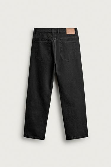 STRAIGHT FIT JEANS — Black 2