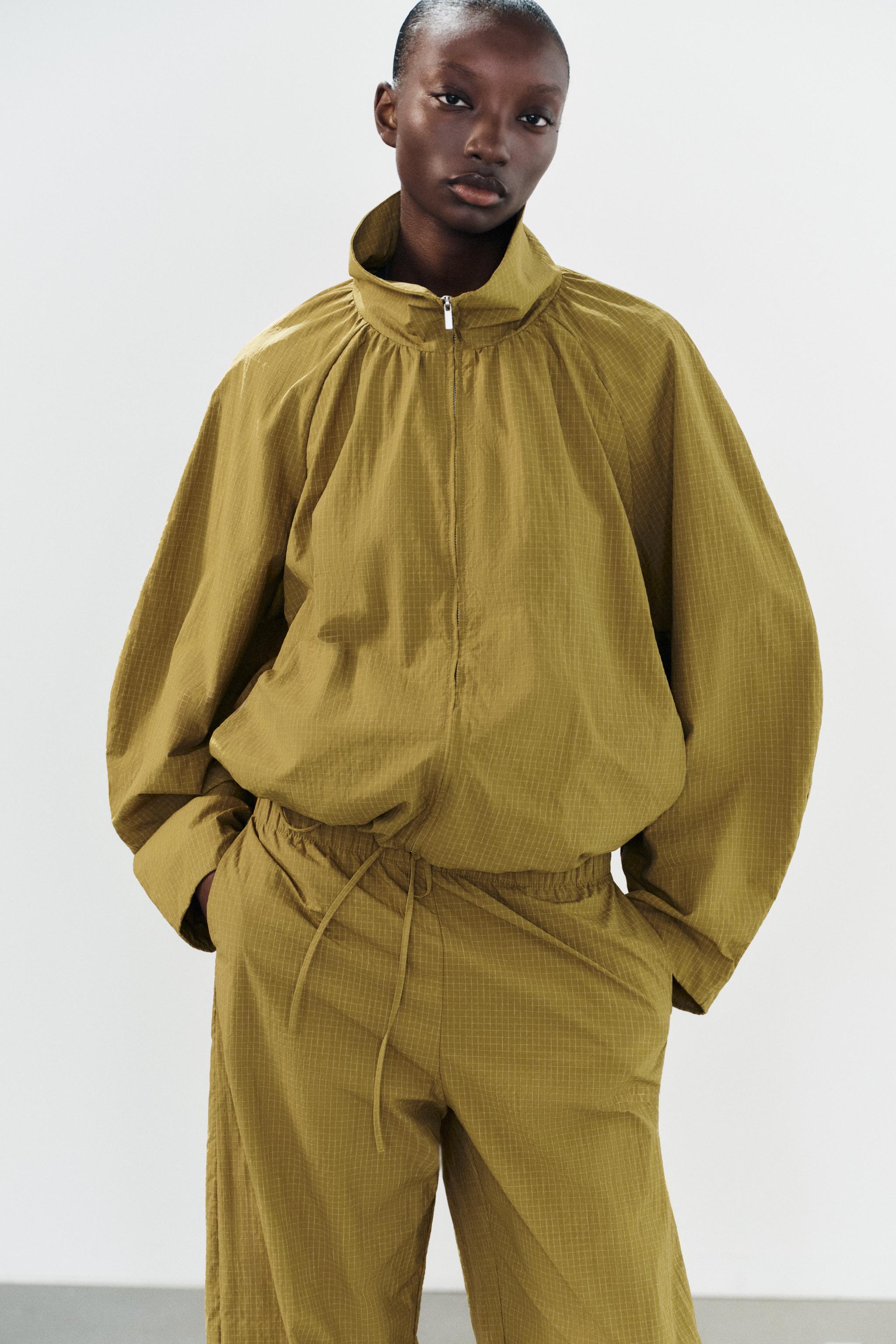 sahara ギャザーテープビスチェ ブラック×ゴールド テクニカルファブリック ギャザー ジャケット - マスタード | ZARA