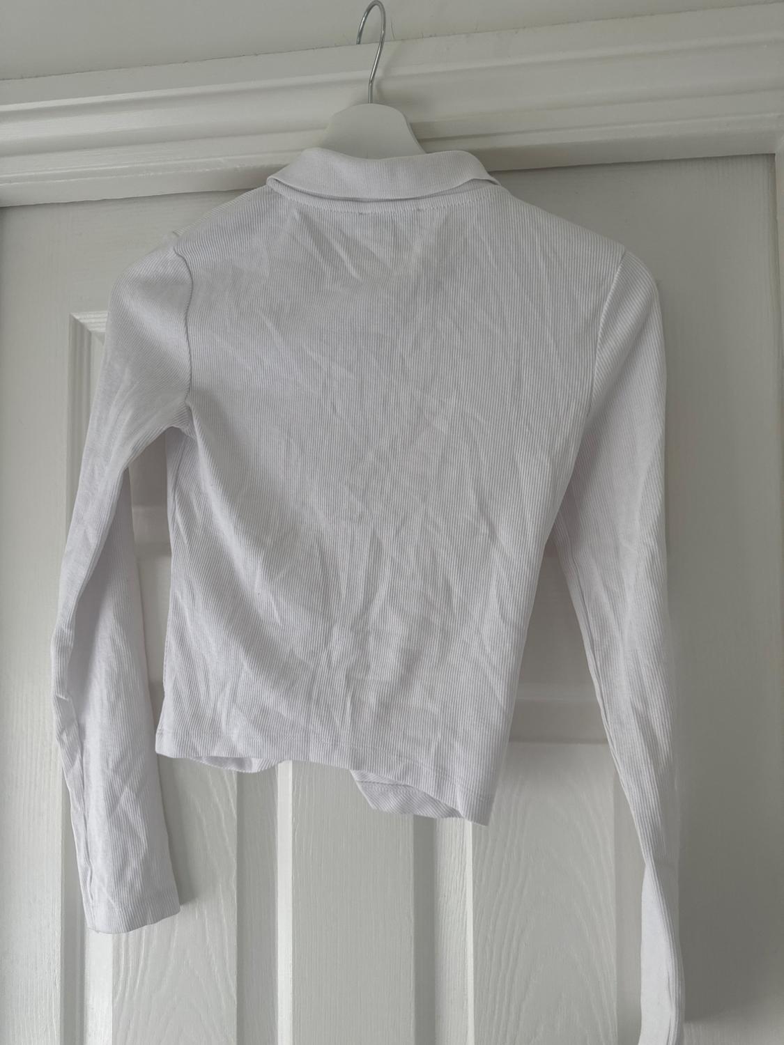 RIBBED POLO SHIRT WITH GATHERED DETAIL - Image 2